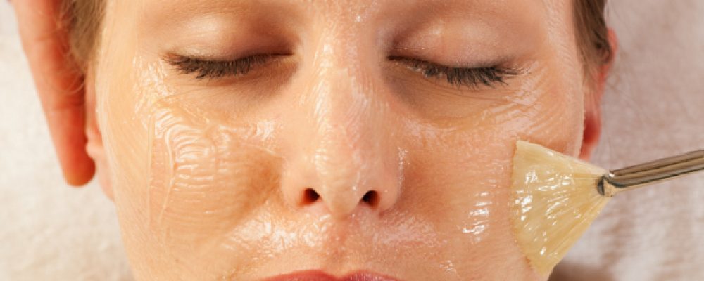 La importancia de los peelings faciales